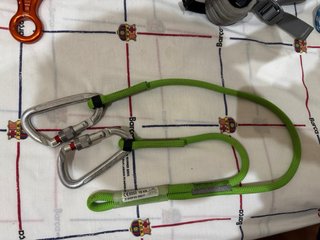 Pack Escalada: Arnes, Descensor 8, Mosquetones