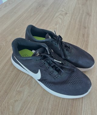 Nike Free RN Negro Talla 40.5 Mujer