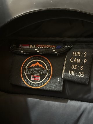 Anorak Norway negra