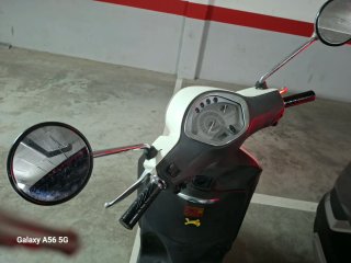 Piaggio Scooter Blanco