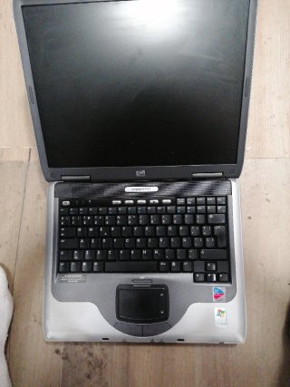 HP Compaq nx9030 Portátil