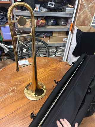Trombón de varas con funda