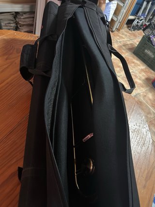 Trombón de varas con funda