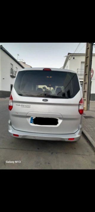 Ford Tourneo Courier 2015