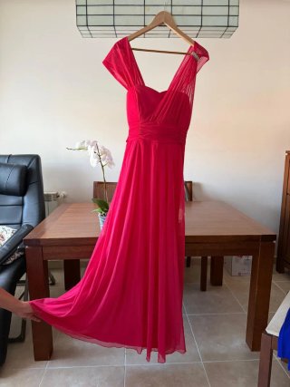 Vestido de fiesta fucsia