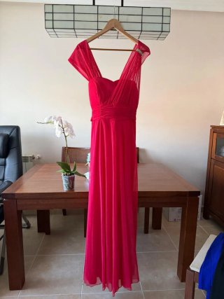 Vestido de fiesta fucsia