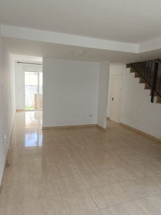 Casa adosada en venta en Palomares del Río
