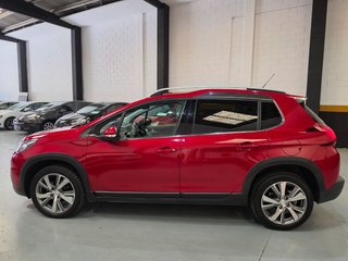 Peugeot 2008 con muy poco kilometraje.