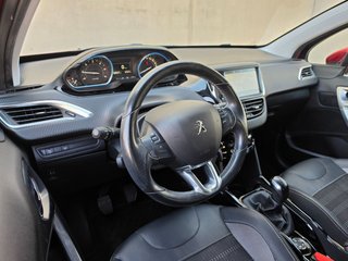 Peugeot 2008 con muy poco kilometraje.