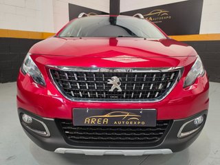 Peugeot 2008 con muy poco kilometraje.