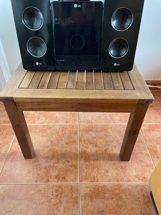 Mesita auxiliar de madera