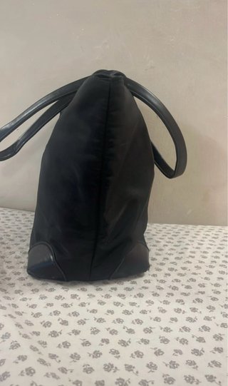 Borsa tote nera in tessuto e pelle