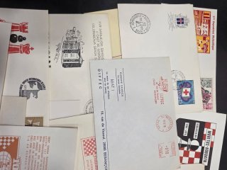 Lote de más de 100 sobres postales con sellos