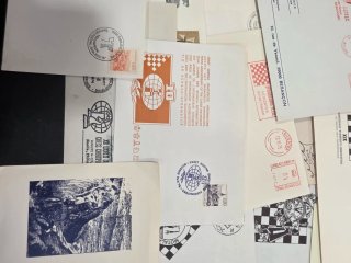 Lote de más de 100 sobres postales con sellos