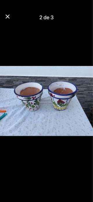 2 Macetas de cerámica decoradas