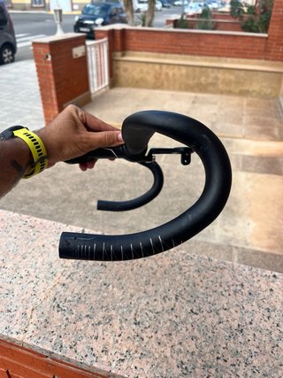 Manillar Syncros 42 con potencia 90mm + soporteGPS