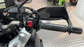 Suzuki V-Strom DL1000 - 2018 - 49.920 km