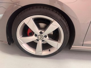 Volkswagen Golf 1.6 R-LINE SPORT