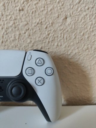 2 controller DualSense PS5 + Base di ricarica Sony