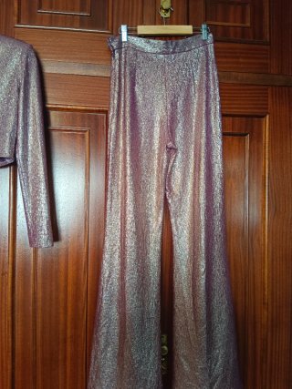 Conjunto pantalón y top lentejuelas