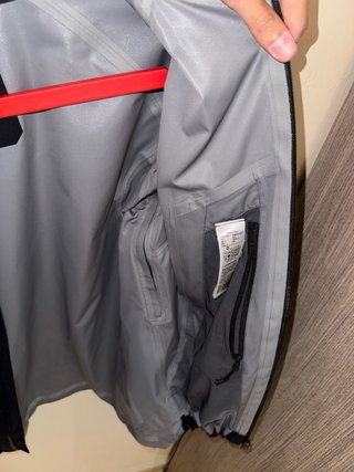 Chaqueta Impermeable Quechua MH500 Negra