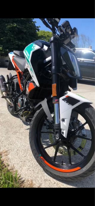 KTM Duke 125