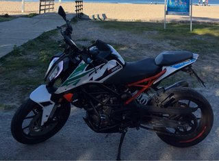KTM Duke 125