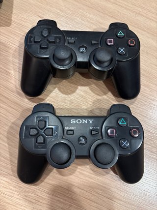 Consola Sony PS3 + 2 Mandos