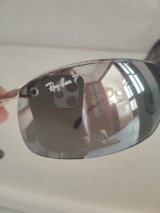 Gafas de sol Ray-Ban plateadas y negras