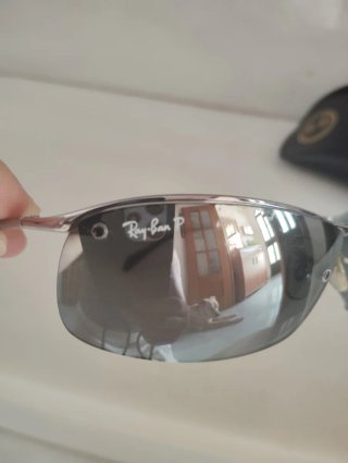 Gafas de sol Ray-Ban plateadas y negras