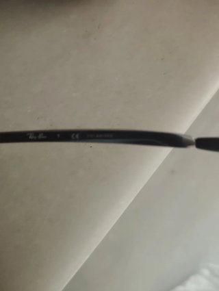 Gafas de sol Ray-Ban plateadas y negras