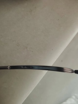 Gafas de sol Ray-Ban plateadas y negras