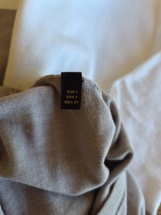 Camiseta punto Massimo Dutti gris y blanca