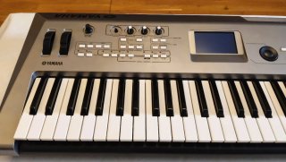 Sintetizador Yamaha MM6