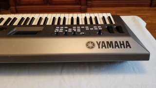 Sintetizador Yamaha MM6
