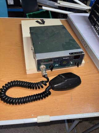 Emisora CB Dragon KR-80 con micrófono