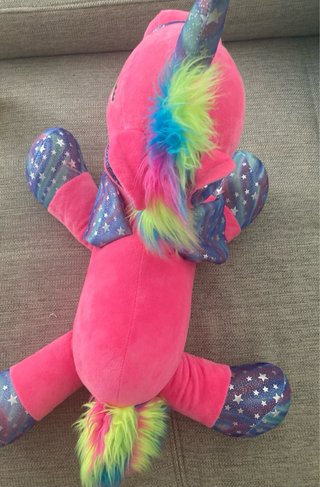 Peluche Unicornio Rosa con Alas y Cola Arcoíris
