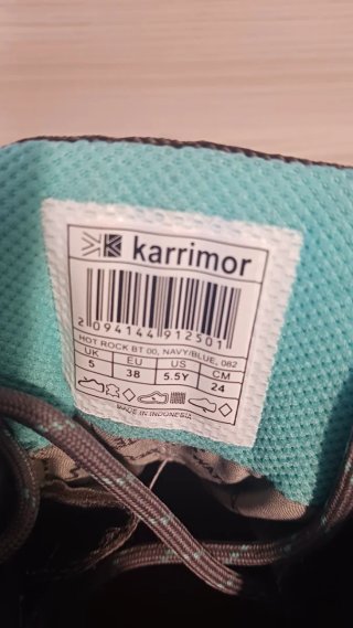 Botas de montaña Karrimor mujer negras y turquesa.