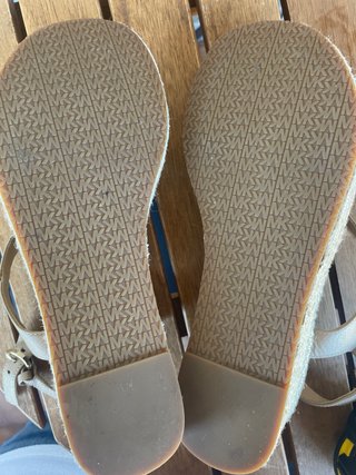 Sandalias Michael Kors Beige Tira Dedo