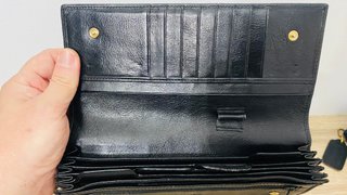 Cartera grande de cuero Branded