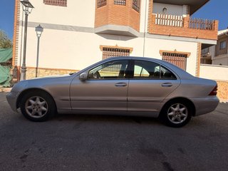 Mercedes-Benz Clase C 2003