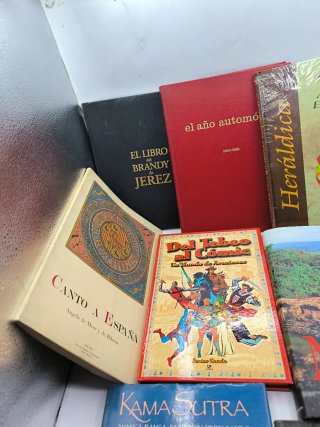 Libros curiosos 10€ unidad