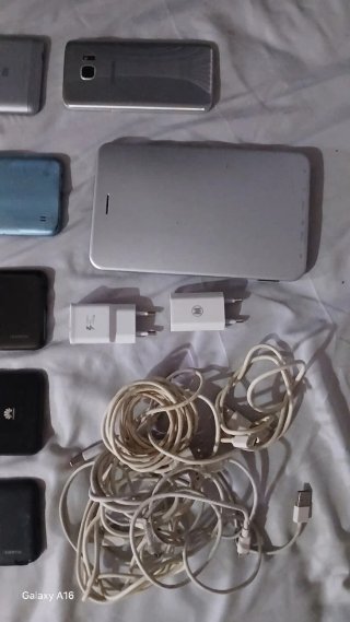 Piezas móviles y tablet