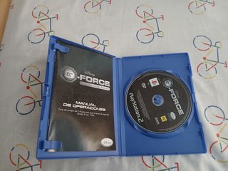 10 Juegos PS2:  cada uno cuesta 10 euros