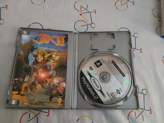 10 Juegos PS2:  cada uno cuesta 10 euros