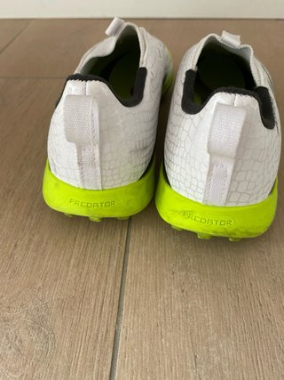 Botas Fútbol Adidas Predator Multitaco Niño