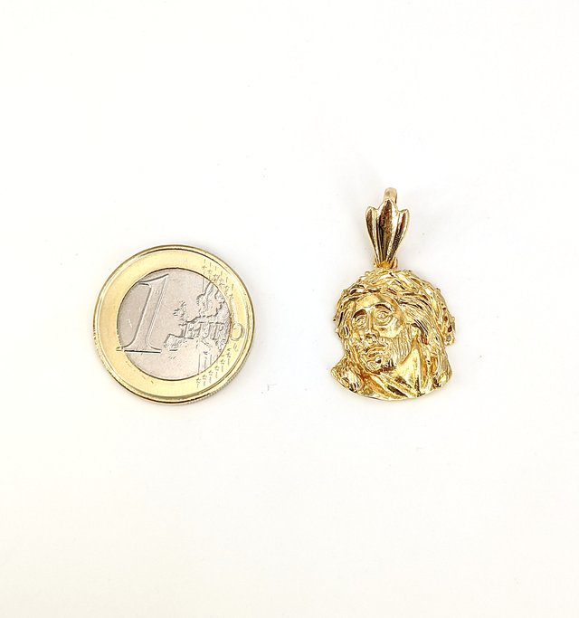 Colgante Cara Cristo de oro de 18k, 5.66 g.