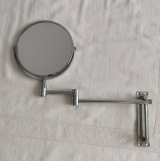 Espejo de aumento extensible plateado