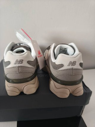 New Balance 9060 beige/gris