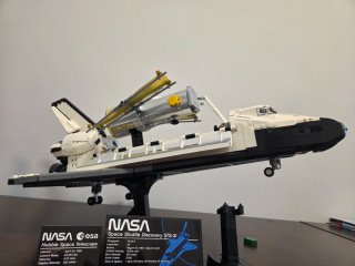 LEGO Discovery 10283 NASA